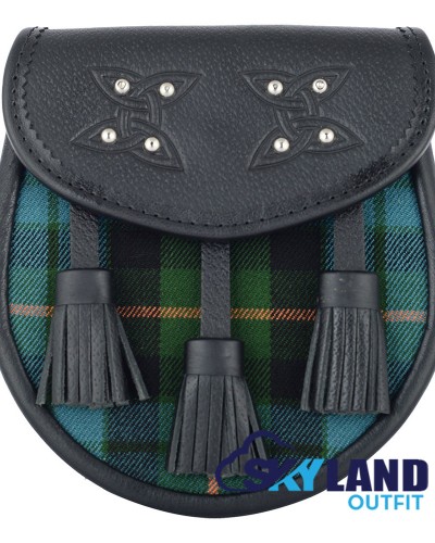 Black Leather Scottish Sporran with Clan Gunn Ancient Tartan Black Leather Scottish Sporran with Clan Gunn Ancient Tartan