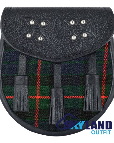 Brown Leather Scottish Sporran with Clan Gunn Tartan Brown Leather Scottish Sporran with Clan Gunn Tartan